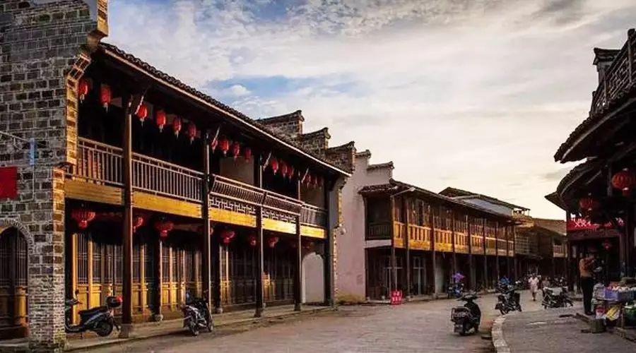 叶国富:消费者更关注产品给自己带来的情绪价值和情感满足感