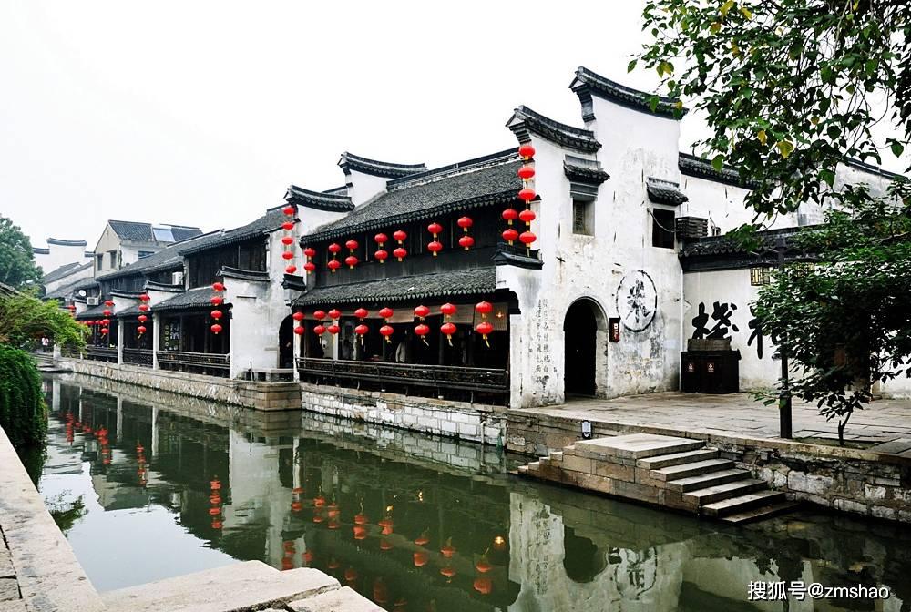 怎么和异性好朋友保持距离？游戏画面